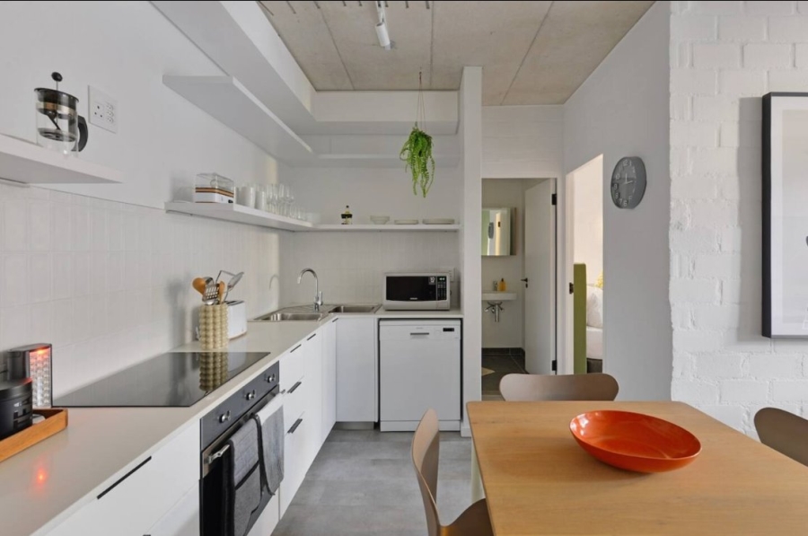 2 Bedroom Property for Sale in Sea Point Western Cape